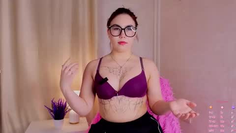 Snapshot of yukointerrante chatting on 11/30/25, 11:14 Amy Novak online show from 11/30/25, 11:14