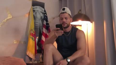 yulian 2811 online show from 01/10/26, 01:29