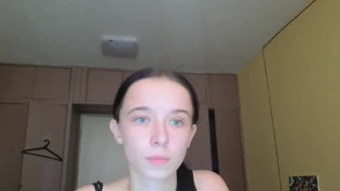 Yuliia online show from 09/22/25, 09:11