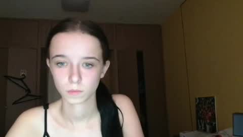 Yuliia online show from 10/08/25, 06:00