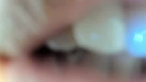 Snapshot of yulievans chatting on 01/22/25, 09:21 yulievans online show from 01/22/25, 09:21