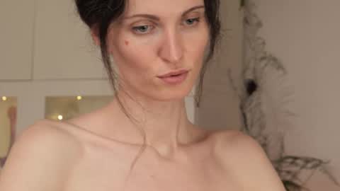 yulla dao online show from 02/14/25, 04:09