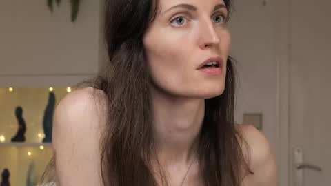 yulla dao online show from 02/23/25, 04:46