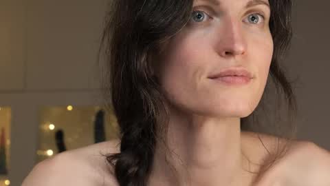 yulla dao online show from 02/25/25, 07:58