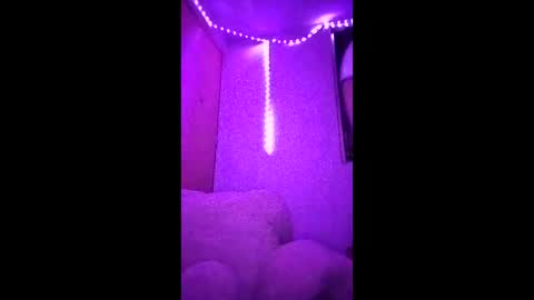 Snapshot of yulx_pops chatting on 05/30/26, 05:37 yulx_pops online show from 05/30/26, 05:37