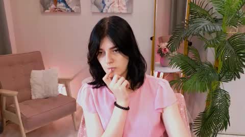 Snapshot of yumeko_tan chatting on 02/26/26, 01:43 Yumi online show from 02/26/26, 01:43