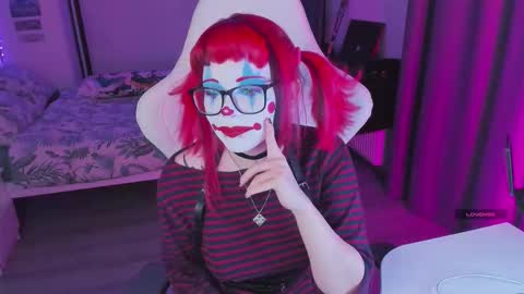 Snapshot of yumi_youkai chatting on 10/11/25, 06:28 Yumi 3 online show from 10/11/25, 06:28