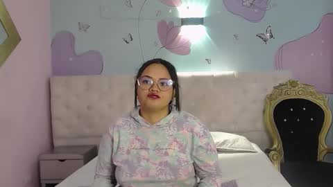 YumiViolet online show from 02/04/26, 07:53