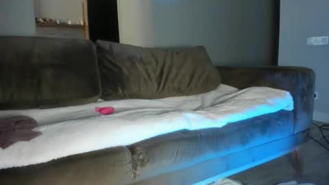 Yumi online show from 02/20/25, 07:34