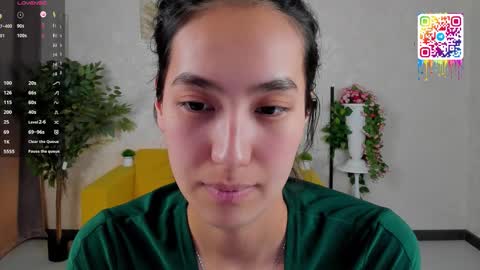 Snapshot of yummy_lamii chatting on 02/25/26, 02:37 Cindey online show from 02/25/26, 02:37