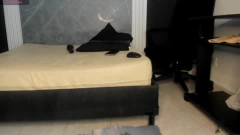 Yummyduo online show from 01/05/25, 04:59