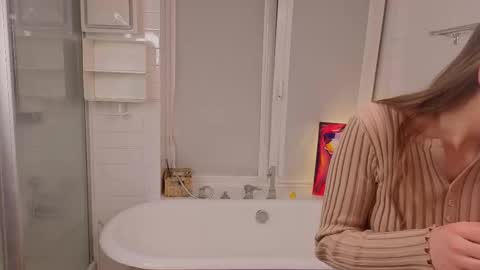 Snapshot of yummyemiily chatting on 02/06/26, 05:49 Emily online show from 02/06/26, 05:49