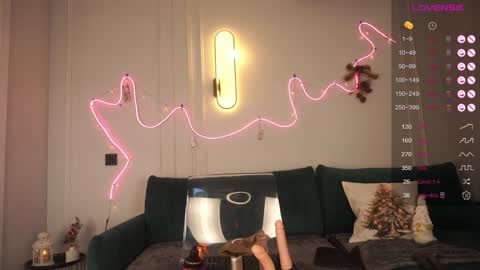 Yummy online show from 12/21/24, 01:10