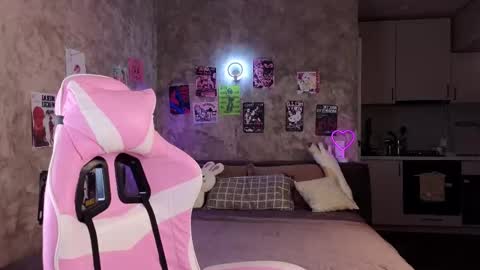 Lisa online show from 03/03/25, 07:39