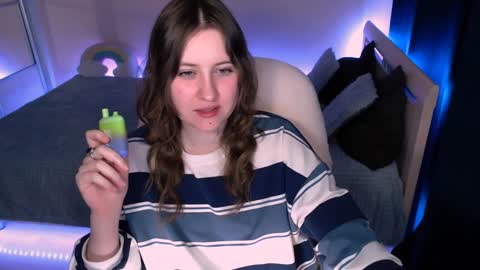 Snapshot of yummypolly chatting on 01/12/25, 12:49 YummyPolly online show from 01/12/25, 12:49