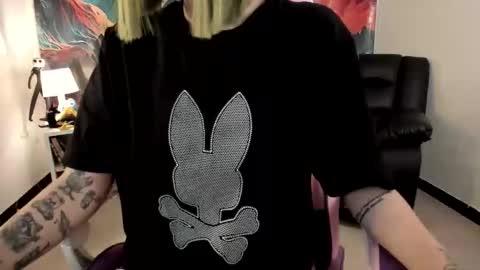 Yuna online show from 01/16/26, 04:55