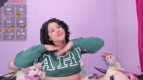 yunahott_ online show from 12/25/24, 05:48