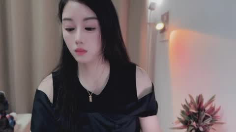 Snapshot of yuner0715 chatting on 05/11/26, 01:17 YunEr online show from 05/11/26, 01:17
