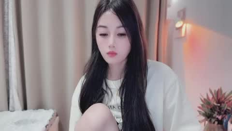 Snapshot of yuner0715 chatting on 05/19/26, 02:34 YunEr online show from 05/19/26, 02:34