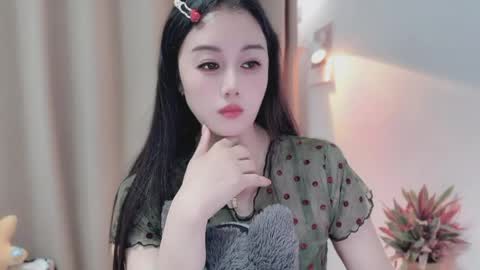 Snapshot of yuner0715 chatting on 05/27/26, 02:47 YunEr online show from 05/27/26, 02:47