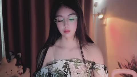 Snapshot of yuner0715 chatting on 06/06/26, 03:00 YunEr online show from 06/06/26, 03:00