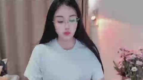Snapshot of yuner0715 chatting on 06/12/26, 01:21 YunEr online show from 06/12/26, 01:21