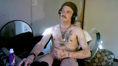 YUNG kye online show from 11/18/25, 11:15