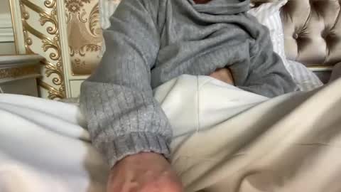 Yung Bull online show from 12/24/24, 07:44