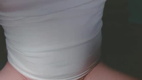 Snapshot of yungfun24 chatting on 03/04/25, 09:51 yungfun24 online show from 03/04/25, 09:51