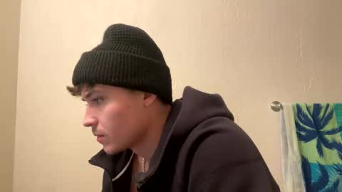 yungstudbev online show from 12/23/24, 06:11