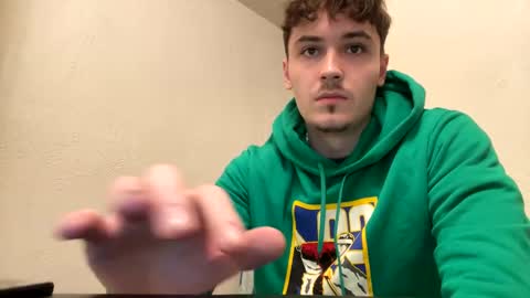 yungstudbev online show from 01/01/25, 03:13