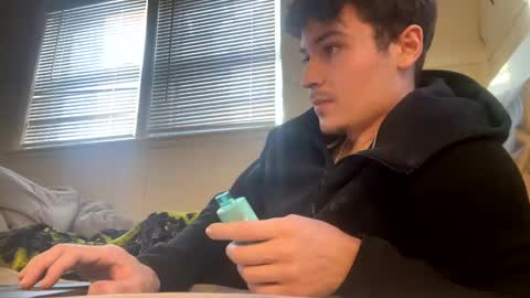 yungstudbev online show from 01/28/25, 08:58