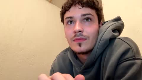 yungstudbev online show from 09/26/25, 03:54