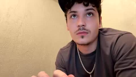 yungstudbev online show from 10/14/25, 10:10