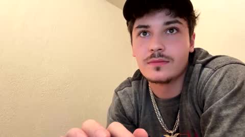 yungstudbev online show from 10/22/25, 05:08