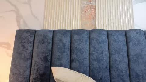 yunkeyc online show from 11/23/25, 02:39