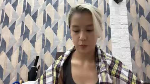 Kristi online show from 10/24/25, 04:03
