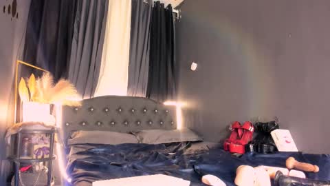 Yurie online show from 02/14/25, 07:17