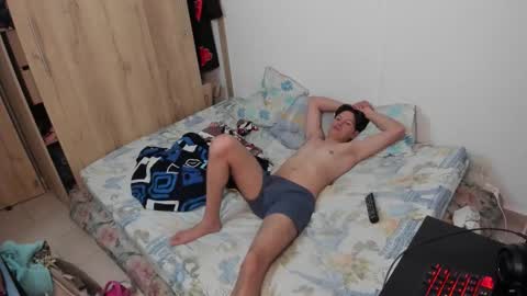 yurii_moody online show from 12/22/25, 01:46