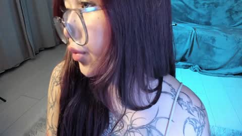 Hi My name Yuriko online show from 01/24/25, 05:53