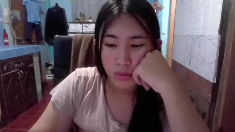 yuriyumixx_xoxo online show from 10/25/25, 10:45