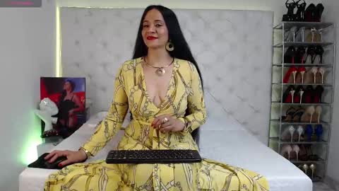    2  online show from 10/02/25, 02:40