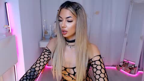 Snapshot of yuukenzi chatting on 02/07/25, 10:08 Maria online show from 02/07/25, 10:08