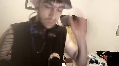 Yuumi online show from 09/25/25, 03:21