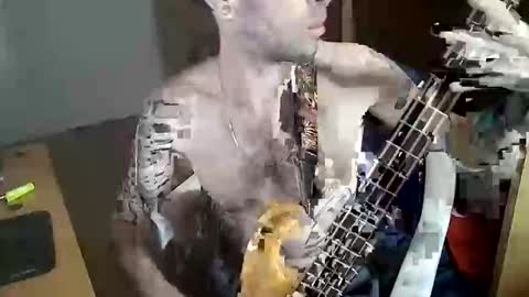 Yuumi online show from 10/09/25, 08:40