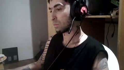 Yuumi online show from 10/18/25, 06:58