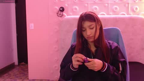 YUYIS online show from 01/13/26, 12:32