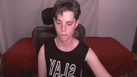 Yuyu online show from 11/24/25, 02:22