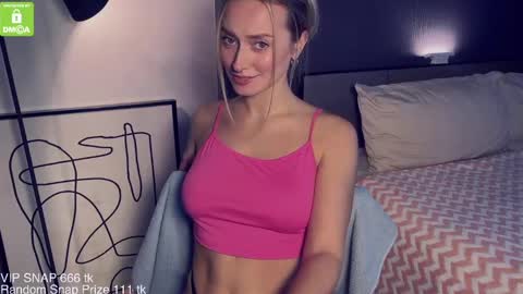 The Queen Bitch of the United Kingdom online show from 12/04/24, 08:45