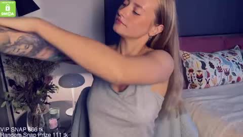 The Queen Bitch of the United Kingdom online show from 01/15/25, 07:37